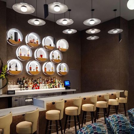 Hampton Inn By Hilton New York Times Square Ngoại thất bức ảnh